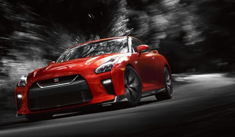 Nissan GT-R full