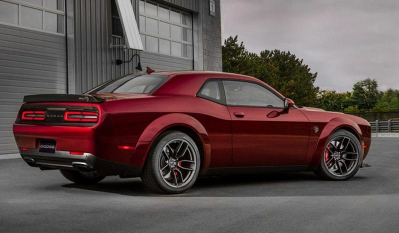 Dodge Challenger full