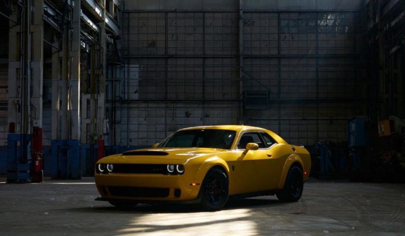 Dodge Challenger full