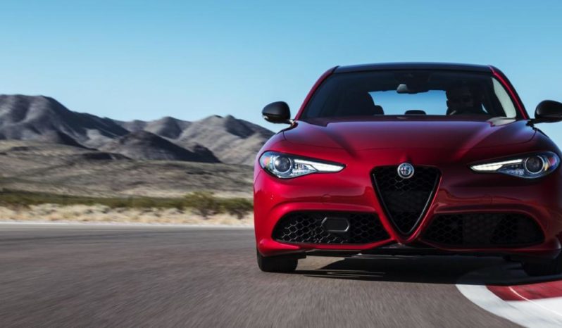 Alfa Romeo Giulia full