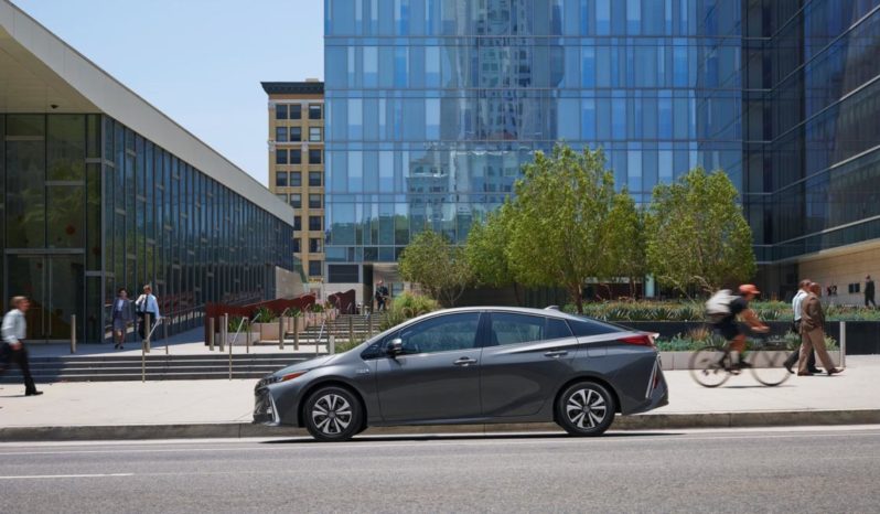 Toyota Prius Prime full