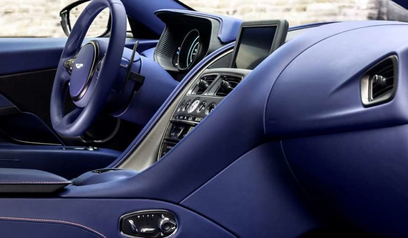 Aston Martin DB11 full