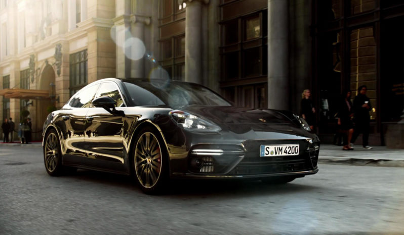 Porsche Panamera full