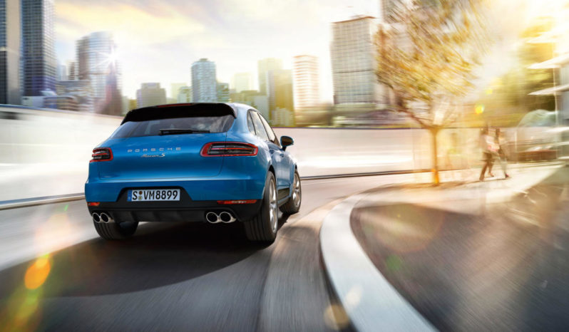 Porsche Macan full