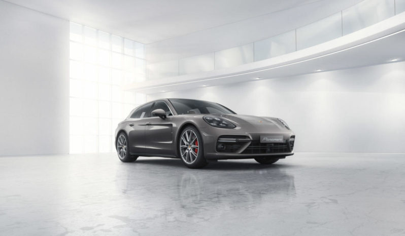 Porsche Panamera Turbo full