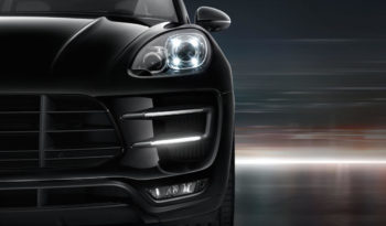Porsche Macan Turbo full
