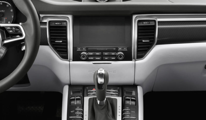 Porsche Macan Turbo full