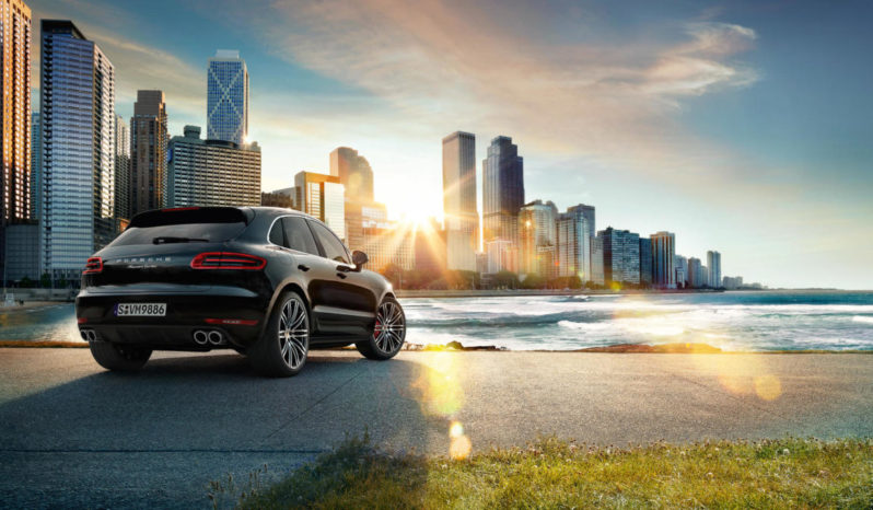 Porsche Macan Turbo full