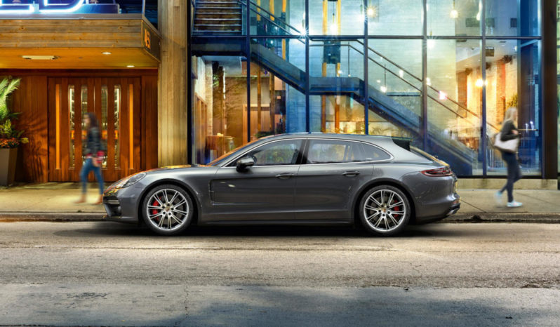 Porsche Panamera Turbo full
