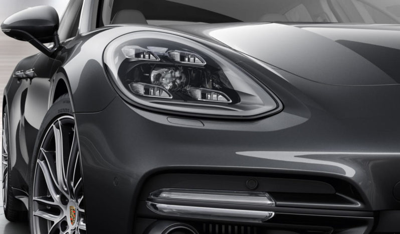 Porsche Panamera Turbo full