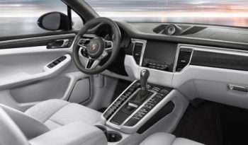 Porsche Macan Turbo full