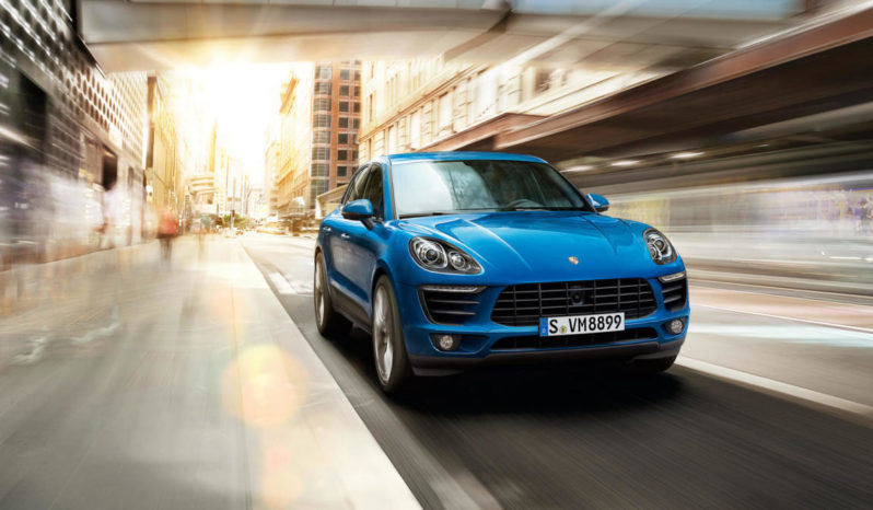 Porsche Macan full