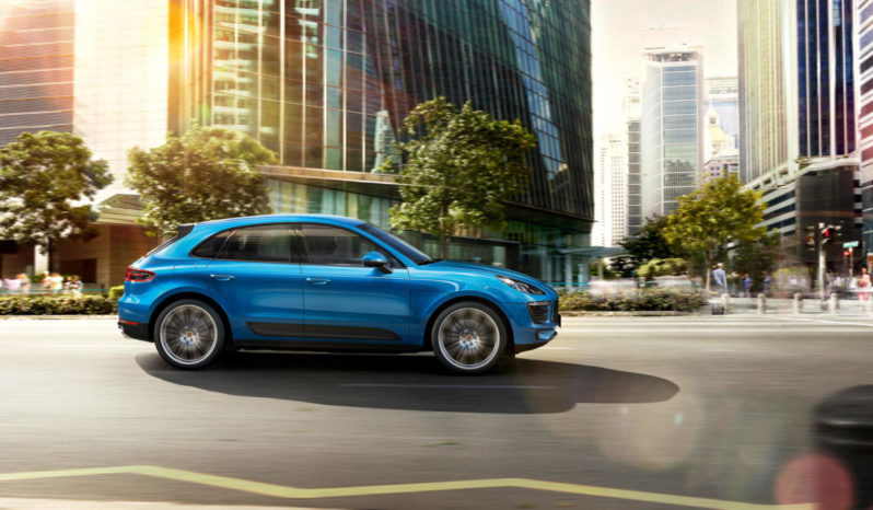 Porsche Macan full