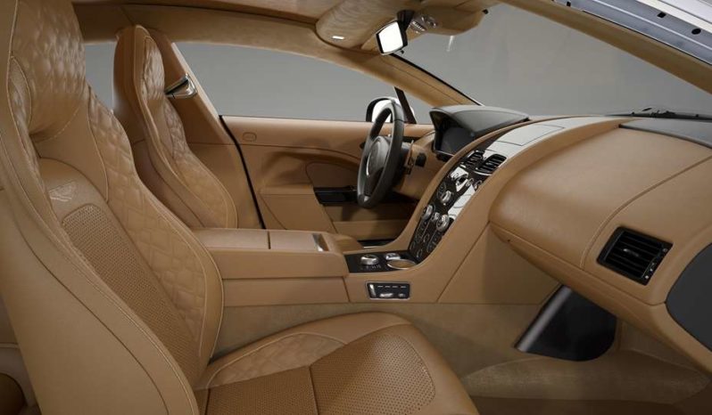 Aston Martin Rapide AMR full