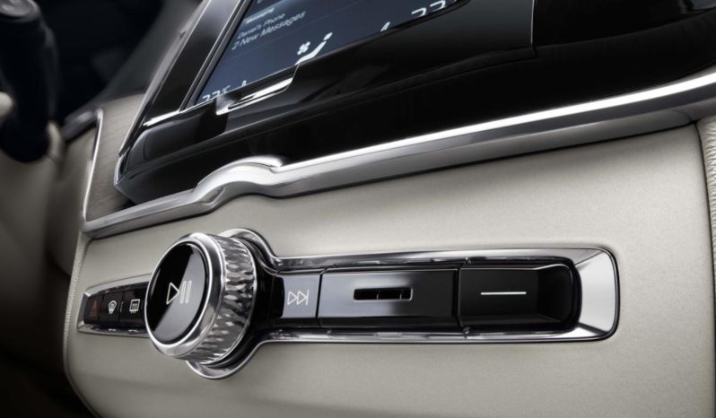 Volvo XC60 full