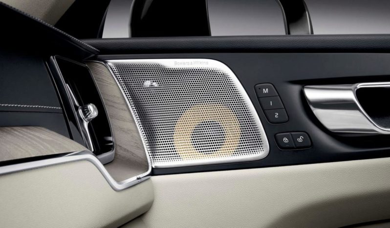 Volvo XC60 full