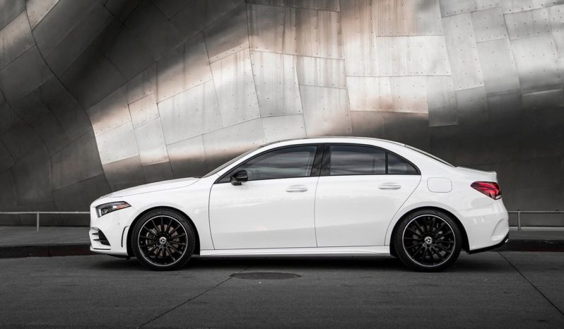Mercedes-Benz A220 4Matic full