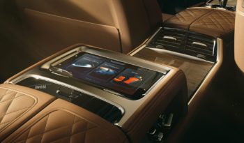 BMW 750i xDrive full