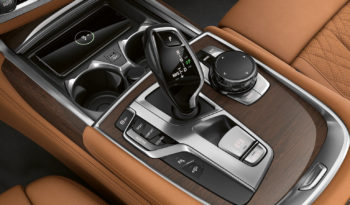 BMW 750i xDrive full