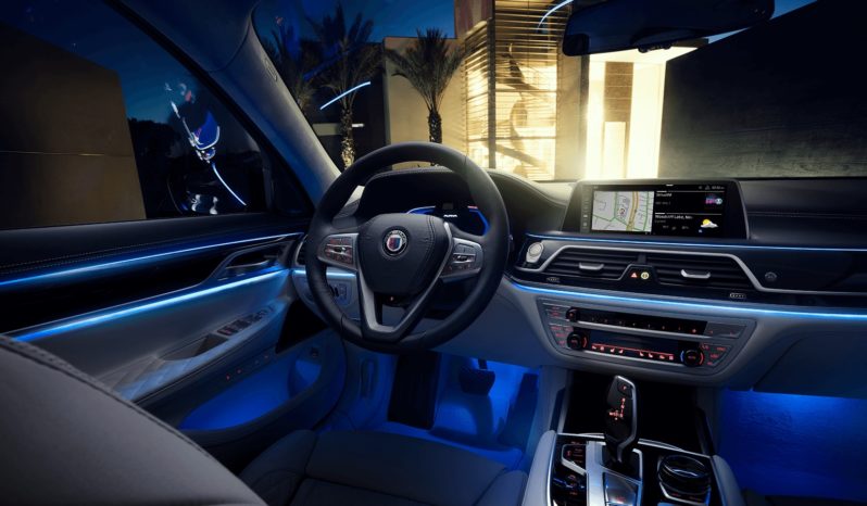 BMW 750i xDrive full