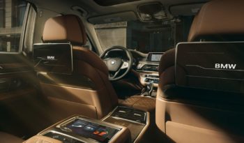 BMW 750i xDrive full